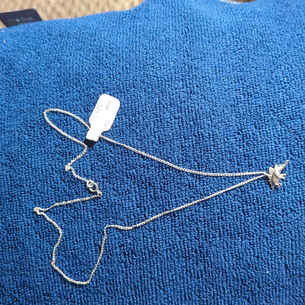 NWT 18" 925 Sterling silver necklace with dinosaur like pendant